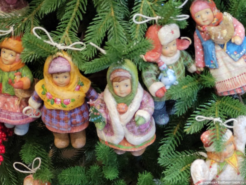 КУКЛЫ - крупный план с выставки "Ладья"