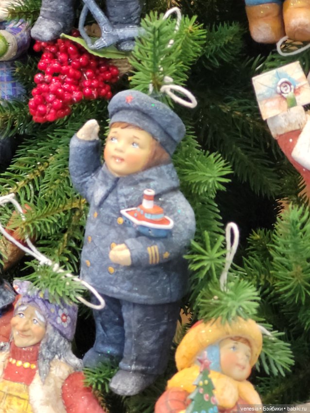 КУКЛЫ - крупный план с выставки "Ладья"