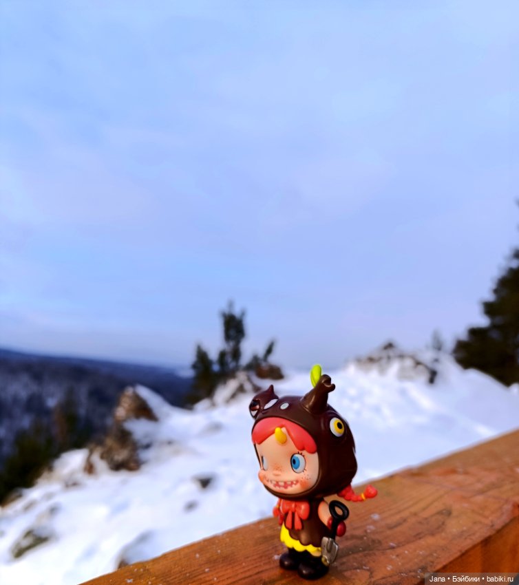 Пешком по Новогдней ёлке или С новым годом