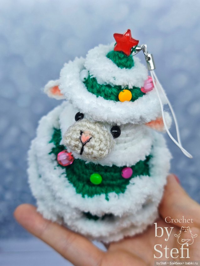 Овечка в костюме Ёлочки — Вязаные игрушки и амигуруми: крючком