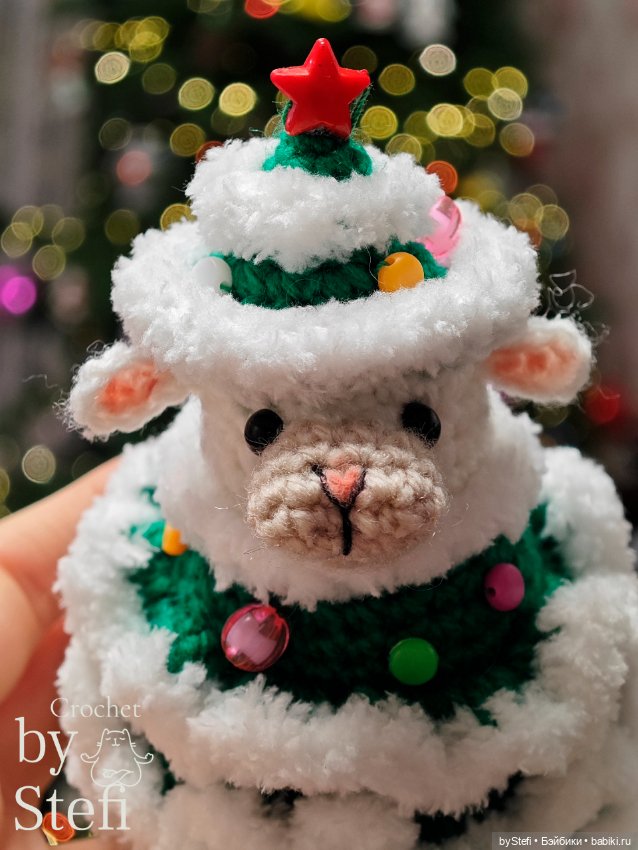 Овечка в костюме Ёлочки — Вязаные игрушки и амигуруми: крючком (фото 2)