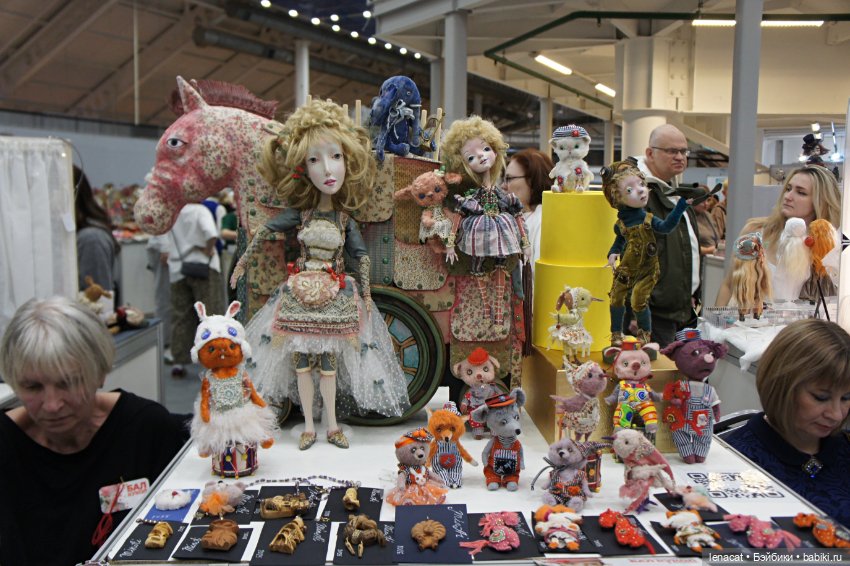 Новогодний бал кукол на Тишинке. Часть1