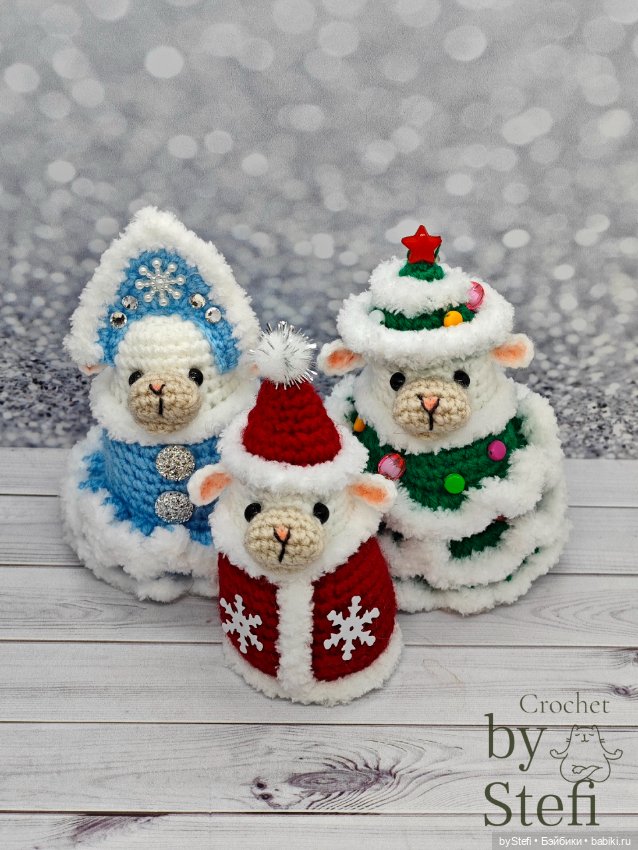 Овечка в костюме Снегурочки (фото 8)