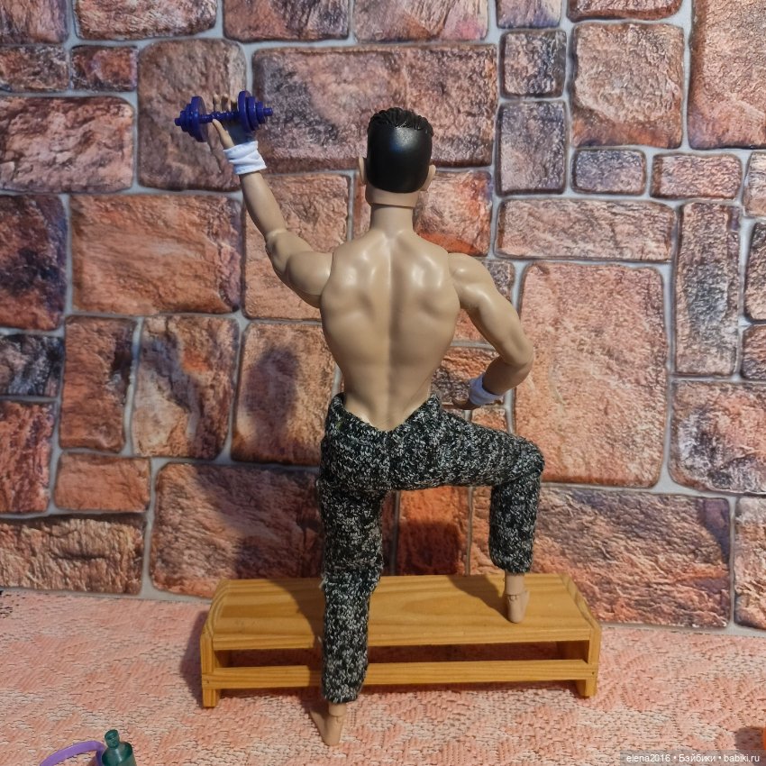 Инструктор по фитнесу — Интересные игрушки и фигурки (разное): редкие