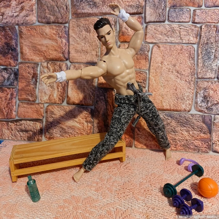Инструктор по фитнесу — Интересные игрушки и фигурки (разное): редкие (фото 3)