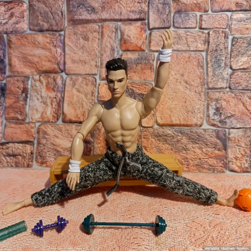 Инструктор по фитнесу — Интересные игрушки и фигурки (разное): редкие