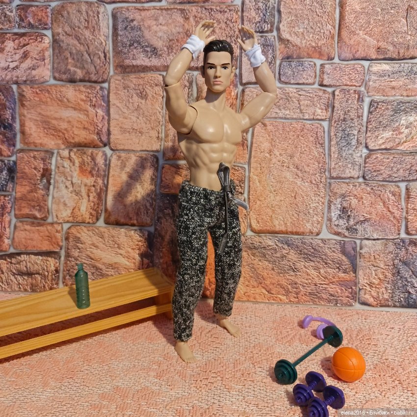 Инструктор по фитнесу — Интересные игрушки и фигурки (разное): редкие (фото 2)