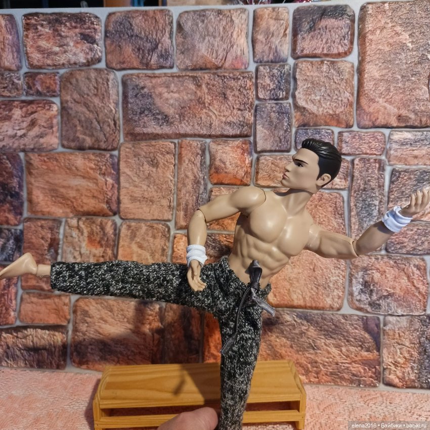 Инструктор по фитнесу — Интересные игрушки и фигурки (разное): редкие