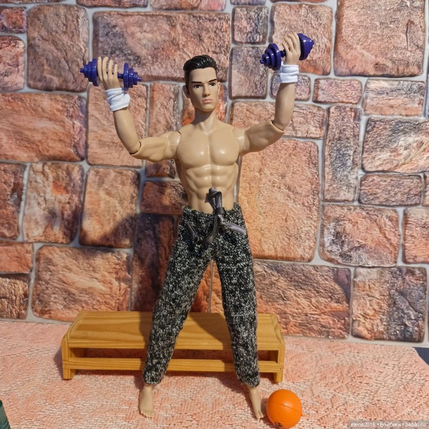 Инструктор по фитнесу — Интересные игрушки и фигурки (разное): редкие (фото 7)