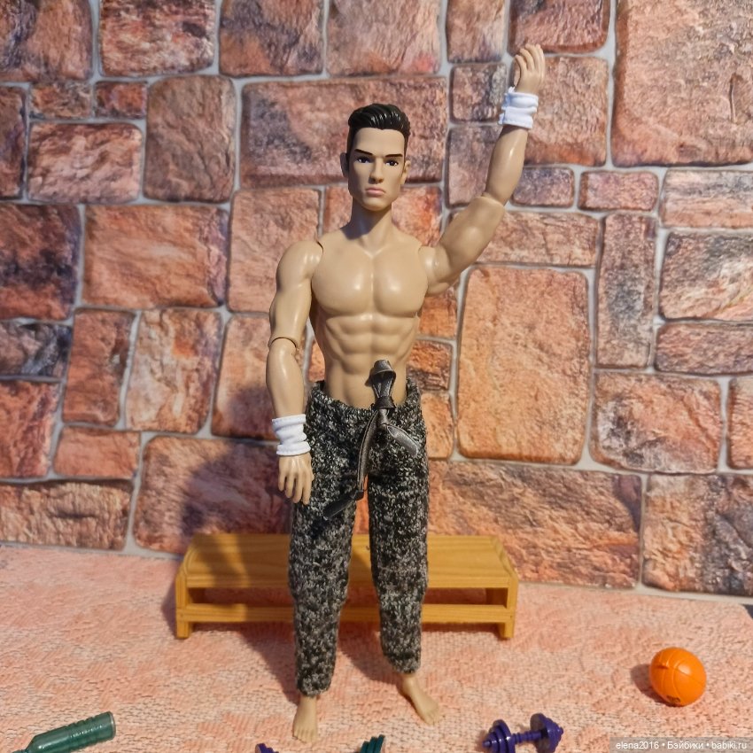 Инструктор по фитнесу — Интересные игрушки и фигурки (разное): редкие