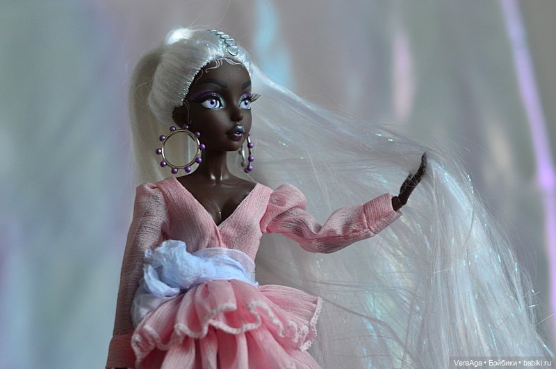 Mermaze Mermaidz: Русалка на теле Ксиан (фото 5)