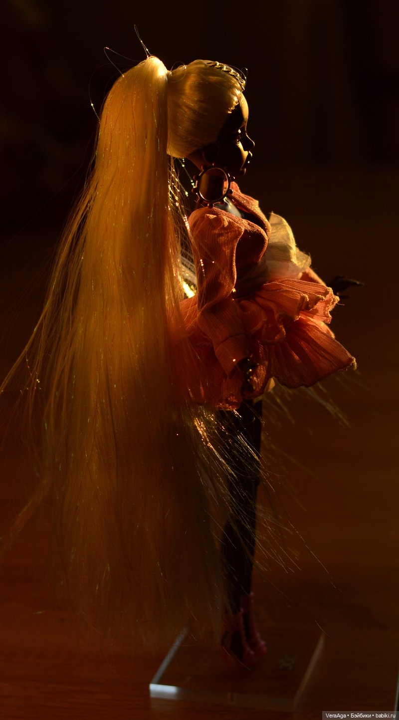 Mermaze Mermaidz: Русалка на теле Ксиан (фото 6)