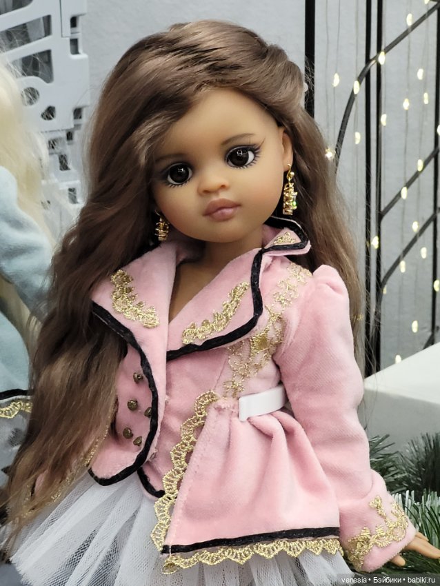 Кукольные лица крупным планом -2. Новогодний бал кукол на Тишинке - 2026