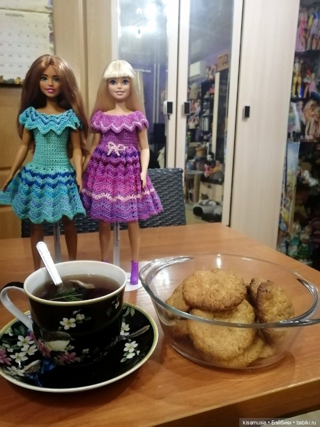 Любимые книги и любимые куклы (фото 6)