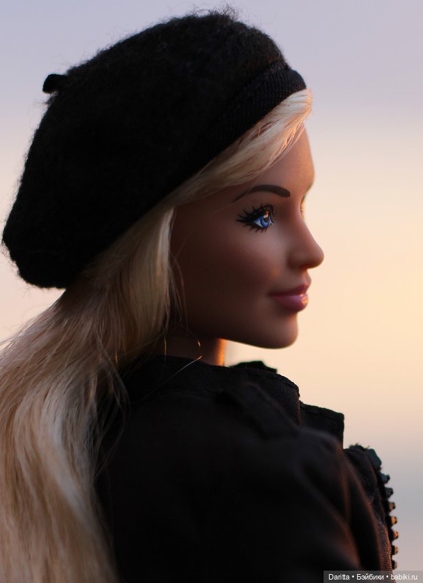 Марго впервые видит свет — Куклы Barbie (Барби): Looks (фото 5)