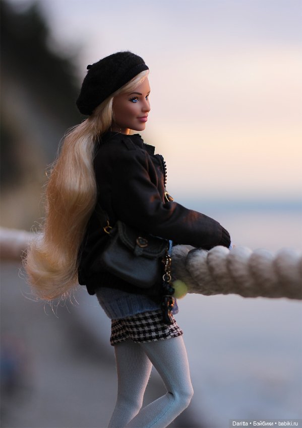 Марго впервые видит свет — Куклы Barbie (Барби): Looks (фото 6)