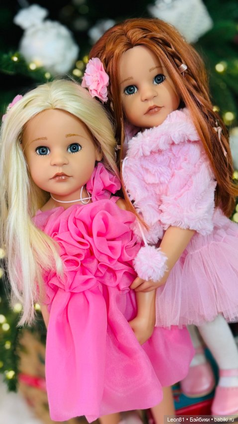 С Новогодними и Рождественскими праздниками всех