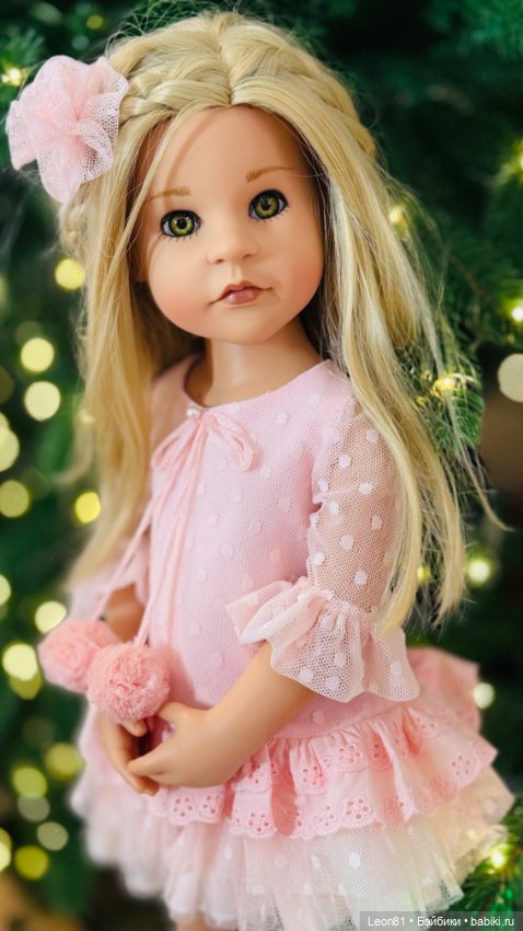 С Новогодними и Рождественскими праздниками всех