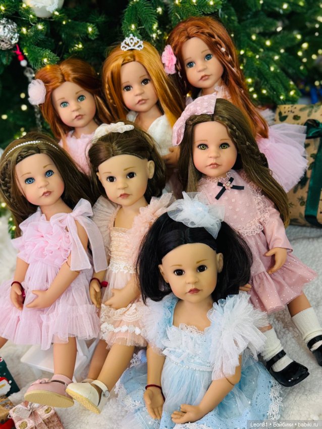 С Новогодними и Рождественскими праздниками всех