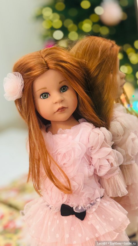 С Новогодними и Рождественскими праздниками всех