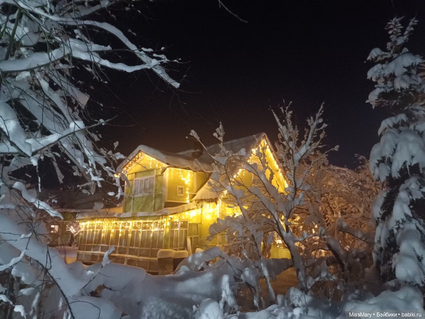 Снег, ёлочки и луна❄️🌲🌕 — Красивая природа и цветы: фото пейзажей