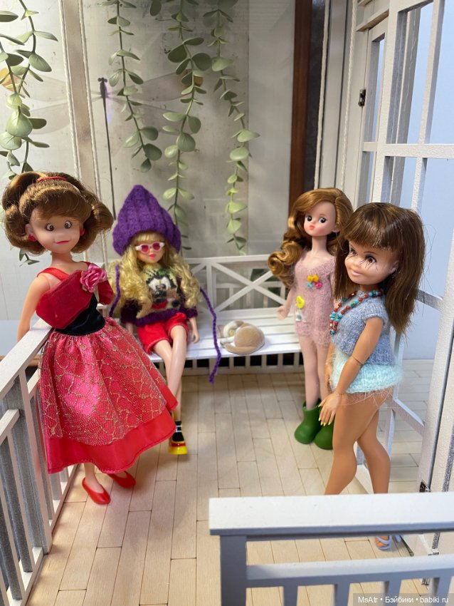 С Новым счастьем — Куклы Barbie (Барби): Looks (фото 5)