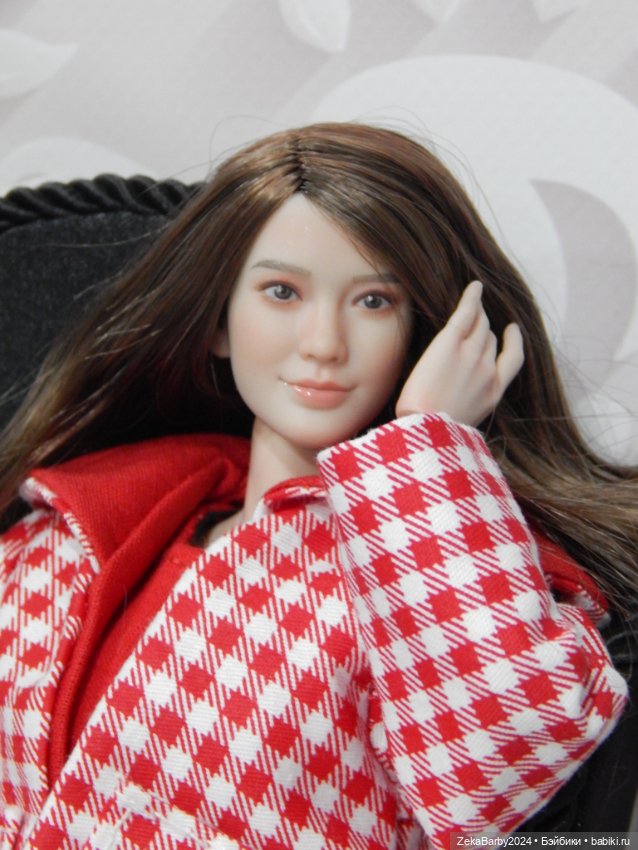 Аника — Экшн