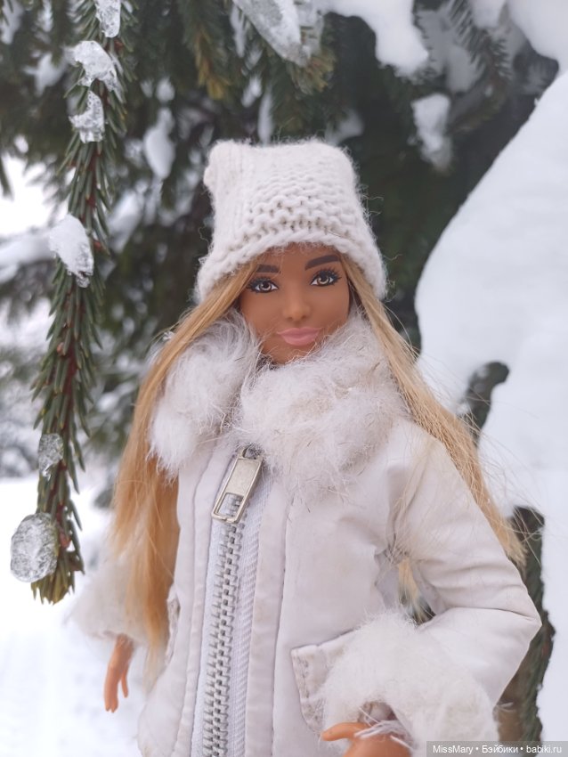 Белая курточка, белая шапочка, белый снег (фото 2)