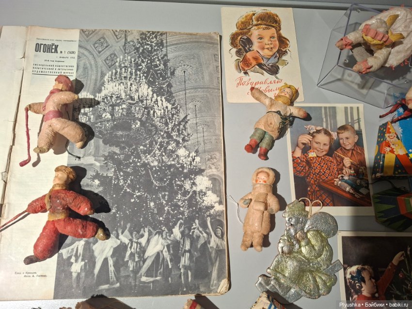 Выставка советских ёлочных игрушек и новогодних украшений