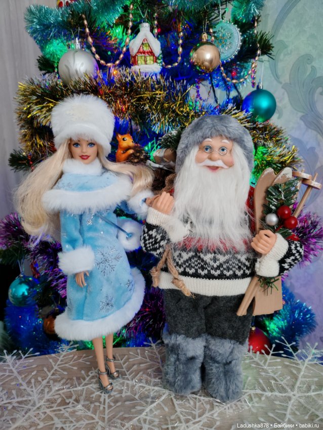 Парад Дедов Морозов и Снегурочек