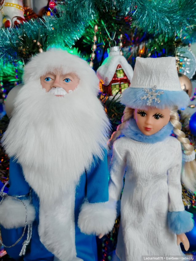 Парад Дедов Морозов и Снегурочек