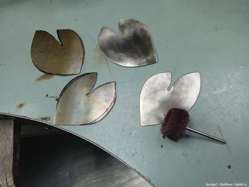 Rainbow High Junior Skyler первая прогулка по Москве