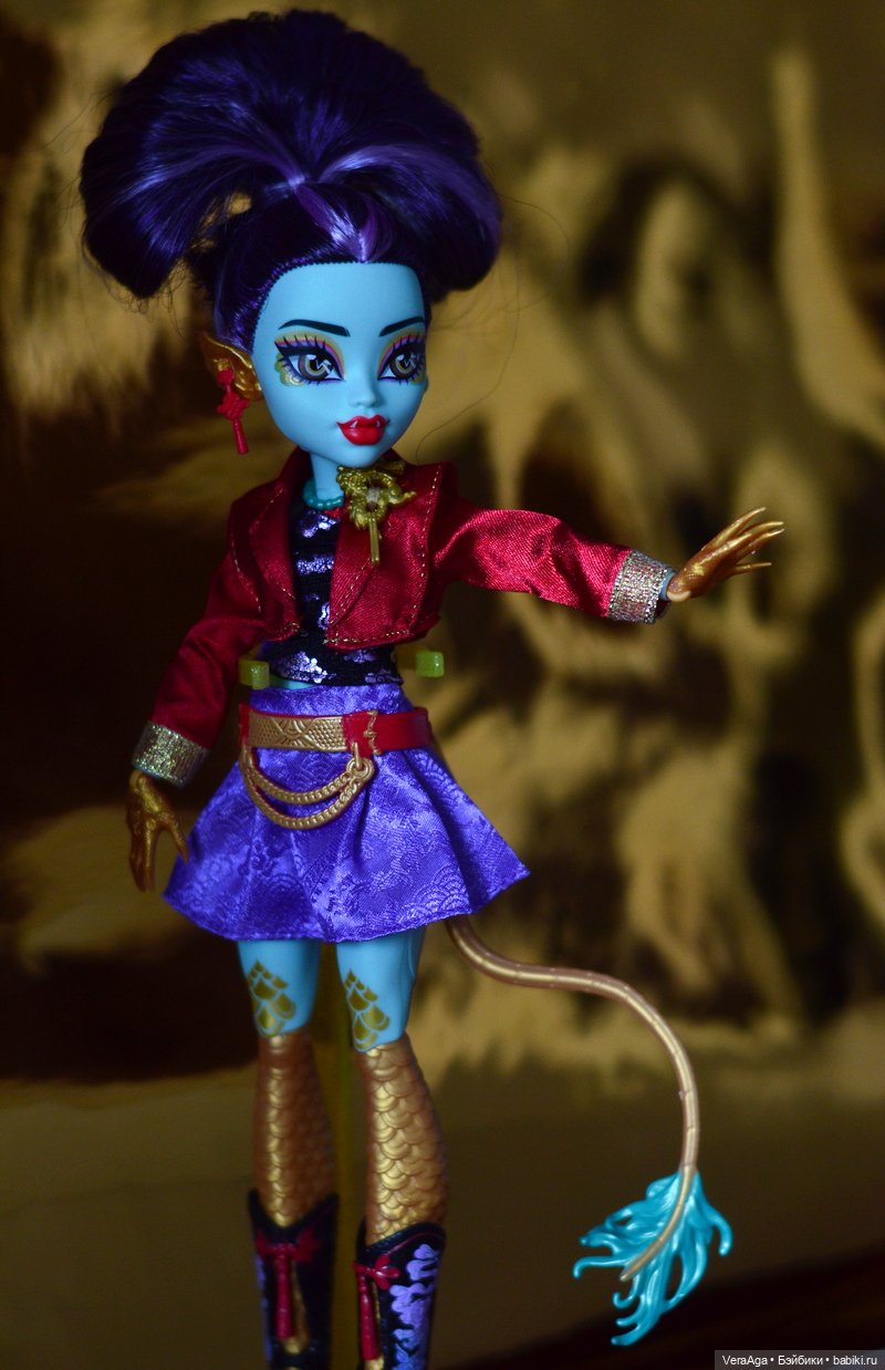 Jinafire Long — Куклы Monster High и Ever After High: G1