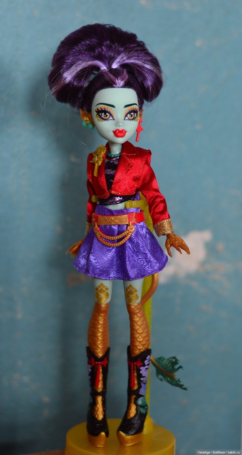 Jinafire Long — Куклы Monster High и Ever After High: G1