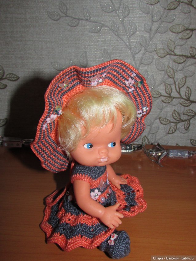 Авторский вязаный наряд\комплект с шляпой "Цветочная Фея-1" на кукол ГДР Кисс Ми \ Kiss Me (фото 2)