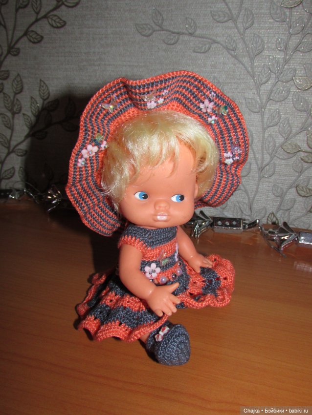 Авторский вязаный наряд\комплект с шляпой "Цветочная Фея-1" на кукол ГДР Кисс Ми \ Kiss Me