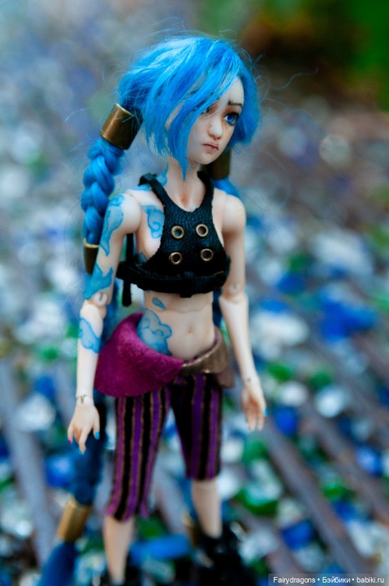 Джинкс из Аркейна. Фотосет: на осколки (фото 2)