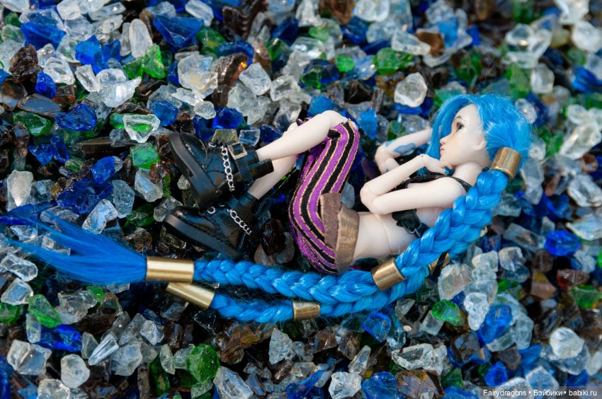 Джинкс из Аркейна. Фотосет: на осколки (фото 5)