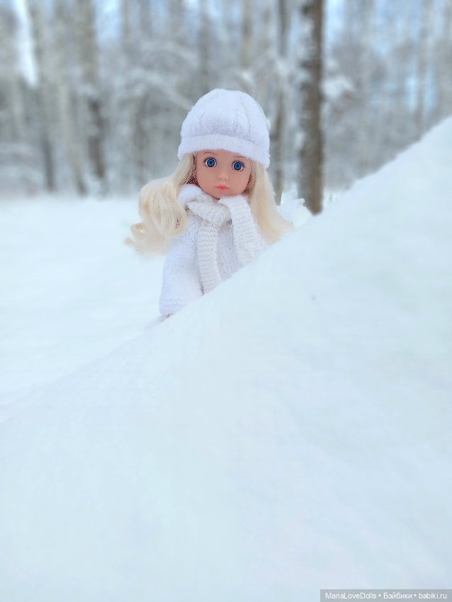 Зимний лес и маленькая Лиза