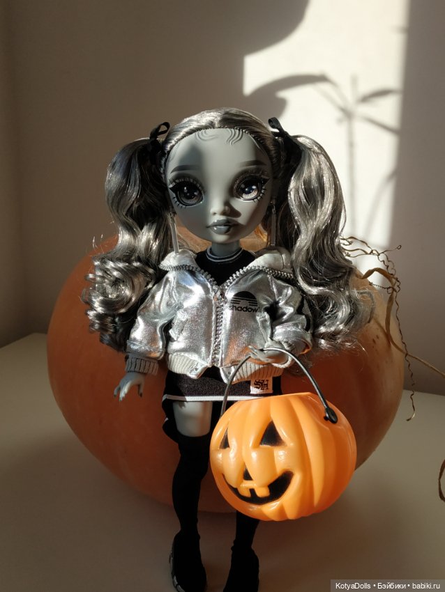 Shadow High Николь и Зои Электра