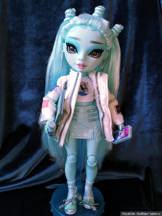 Shadow High Николь и Зои Электра (фото 4)