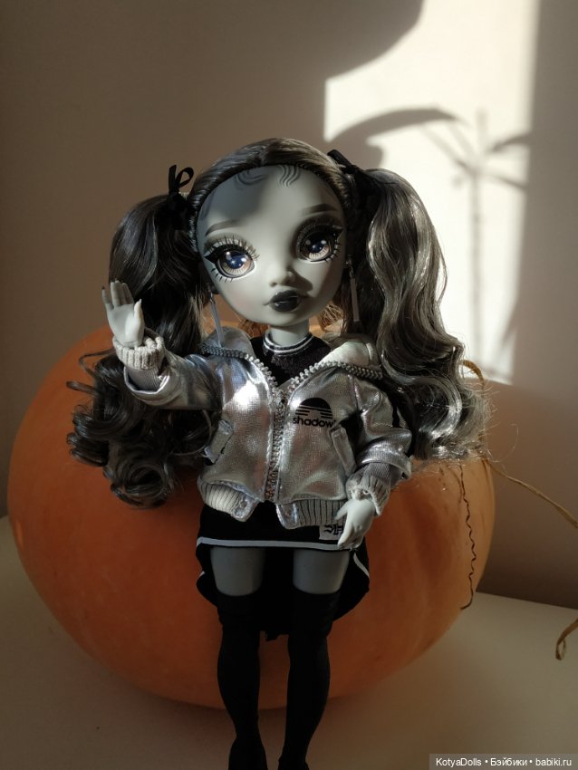 Shadow High Николь и Зои Электра (фото 3)