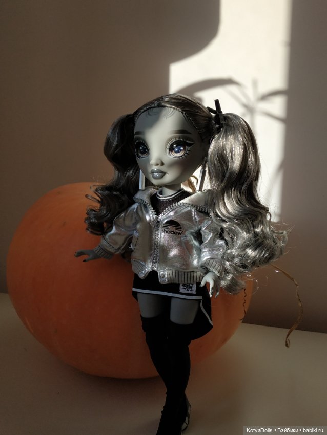 Shadow High Николь и Зои Электра (фото 7)