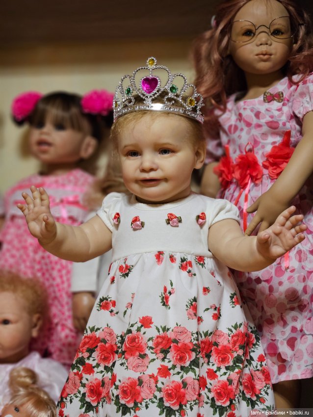 Зоечка у елочки — Куклы Реборн (Reborn): домашние фото