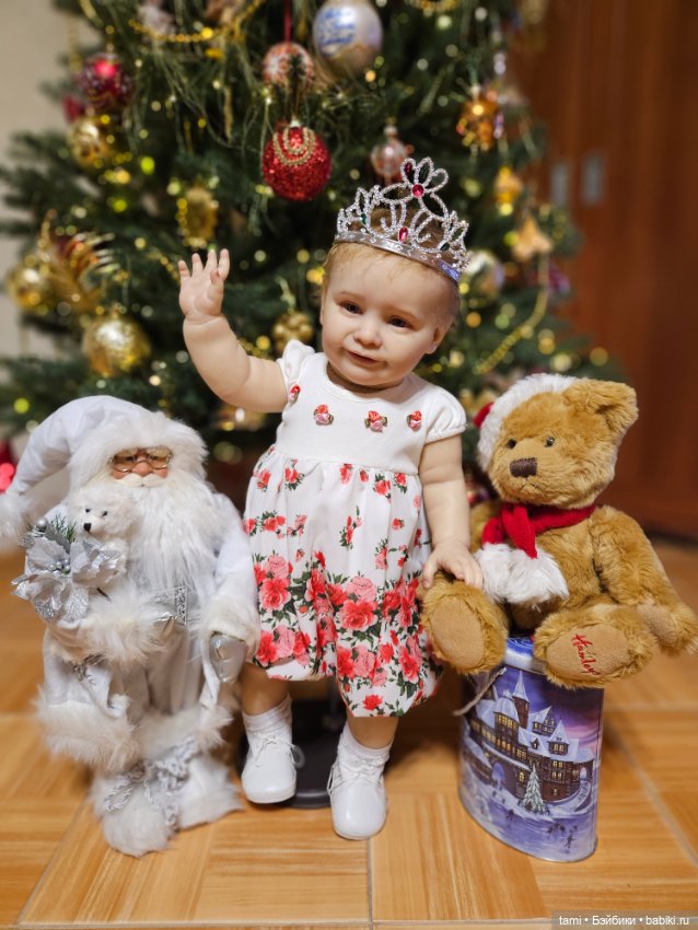 Зоечка у елочки — Куклы Реборн (Reborn): домашние фото