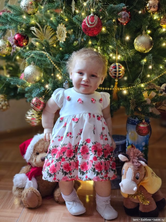 Зоечка у елочки — Куклы Реборн (Reborn): домашние фото