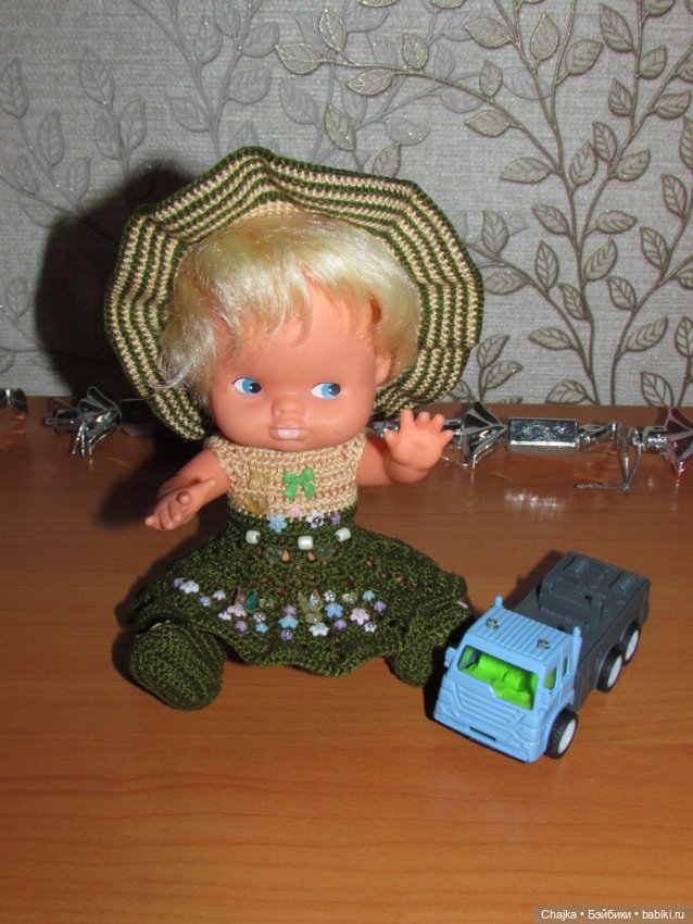 Авторский вязаный наряд\комплект с шляпой "Цветочная Фея-2" на кукол ГДР Кисс Ми \ Kiss Me