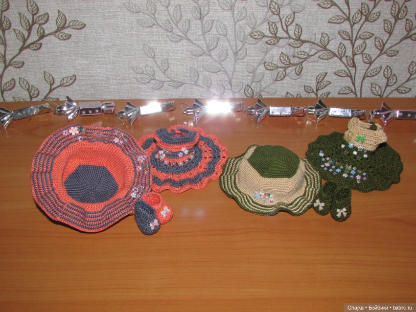 Авторский вязаный наряд\комплект с шляпой "Цветочная Фея-2" на кукол ГДР Кисс Ми \ Kiss Me