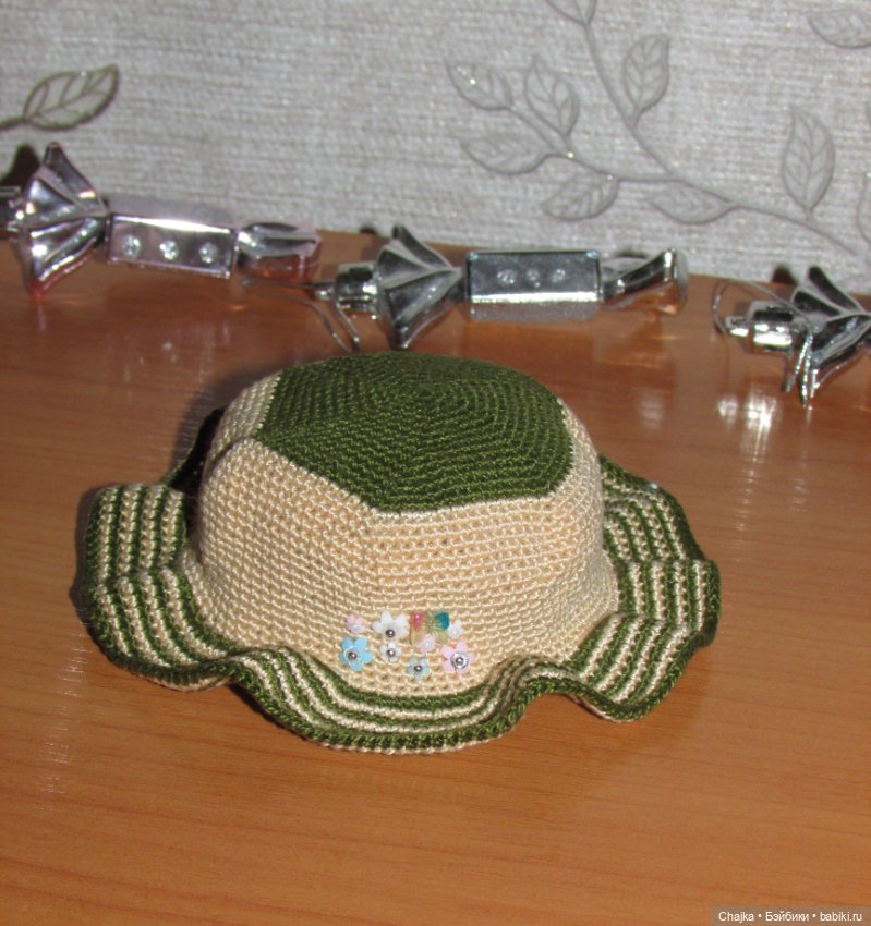 Авторский вязаный наряд\комплект с шляпой "Цветочная Фея-2" на кукол ГДР Кисс Ми \ Kiss Me