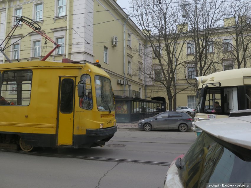 "Овеществление через текст"